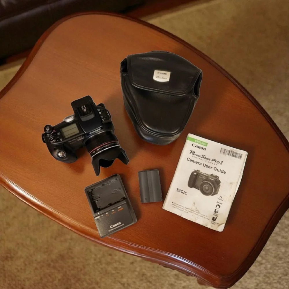 Canon Power Shot Pro 1 8.0 MP 7x Optical Zoom Camera With Accessories Black